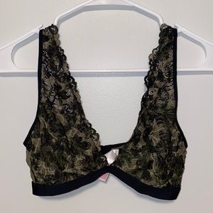 Plunge bralette